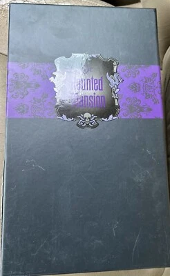 Reliquias de la mansión embrujada de regiones más allá del ataúd Foto 1 de 4