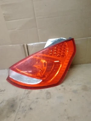Ford Fiesta 2011 2012 2013 hatchback pasajero derecho luz sin bombillas Foto 1 de 4