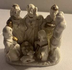 Nativity Scene - Picture 1 of 5