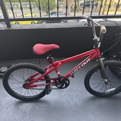A bicicleta está em muito bom estado e é frete grátis o preço é 190$ - Imagem 1 de 4