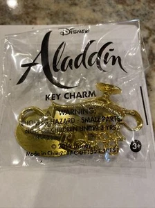 DISNEY MOVIE CLUB EXCLUSIVO ALADDIN LLAVERO ENCANTO DMC RARO DE 2019 NUEVO SELLADO - Imagen 1 de 7