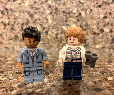 LEGO Simon Masrani y Gray Mitchell mini figuras Jurassic World 2015 Foto 1 de 2