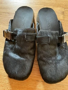 KENNETH COLE REACTION EARTH GIRL BLACK HORSE HAIR CORK MULES SZ 5.5M - Picture 1 of 8