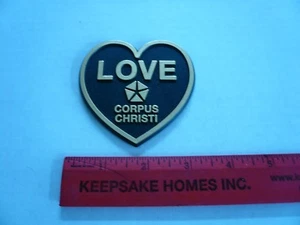Placa con nombre Love Corpus Christi emblema guión concesionario publicidad - Imagen 1 de 1