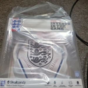 official engalnd Headphones by Skullcandy hesh 2 brand new boxed - Picture 1 of 2