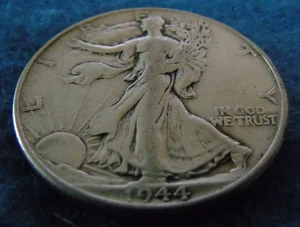 1944P 1944 P Walking Liberty 90% plata medio dólar 50C centavo cincuenta 1/2 - Imagen 1 de 6