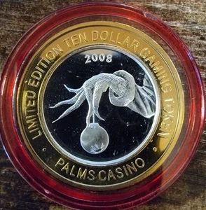 Palms Casino 2009 $10 tapa roja .999 Silver Strike adorno GRINCH - Imagen 1 de 2