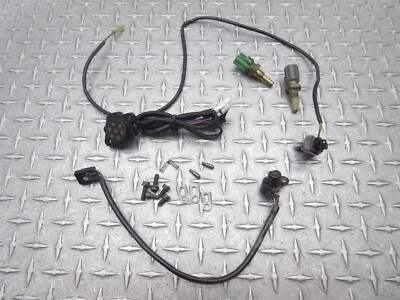 Suzuki Hayabusa GSX1300R 2001 01-07 velocidad de engranaje neutro temperatura sensor de presión de aceite Foto 1 de 4