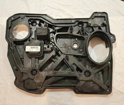 Chrysler T&C Dodge G 2011-20 caravana lado conductor placa panel 68102221AA Foto 1 de 4