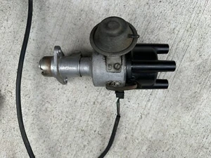 Volvo 142 144 145 240 K-Jet  K Jetronic Ignition Distributor - Picture 1 of 7