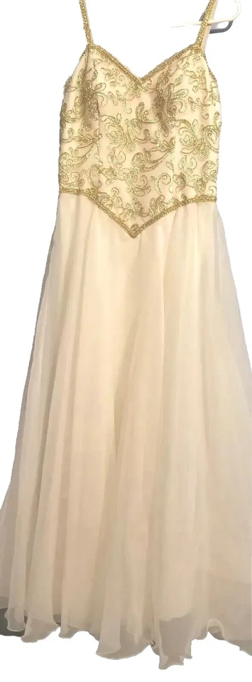 Vestido de mujer talla 10, color perla con dorado.  Usado como nuevo. Foto 1 de 4