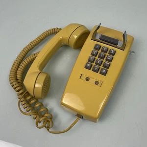 Telefono da parete giallo Western Electric 2554 BMPG TouchTone testato - Foto 1 di 14