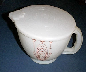 Vtg TUPPERWARE 2 qt /8 Cup MIX N STOR Mixing Bowl #500 & Open Pouring Seal #696 - Picture 1 of 4