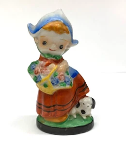 Figura de colección de Japón ocupado de los años 50 bisque niña holandesa con cesta y perro 3,75 pulgadas - Imagen 1 de 7