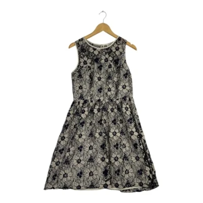 LOFT Ann Taylor Precioso Encaje Estampado Floral en Negro y Crema Talla 6 Foto 1 de 4