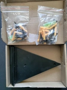 8 Staffe per Ripiani 6" Pollici Resistenti con Viti - Nero Nuove - Foto 1 di 4