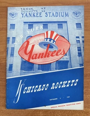 vintage 1947 CHICAGO ROCKETS @ NEW YORK YANKEES AAFC AFL NFL FOOTBALL PROGRAM - Image 1 of 3