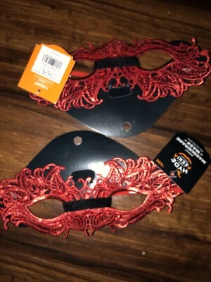 Lote de 2 Mascaradas de Encaje Rojo Adulto Halloween Mardigras Hyde & Eek! Nuevo Foto 1 de 2