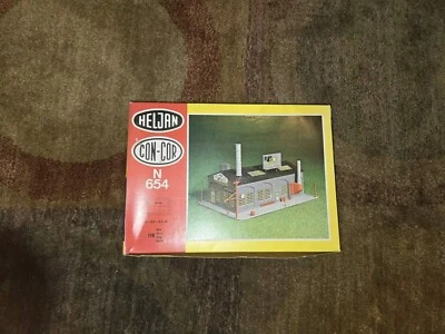 Heljan N Scale 654 Sealed Brodfabrik Bakery Store Brotfabrik Kit - Image 1 of 2