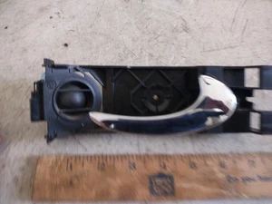 1998-03 Jaguar Vanden PlaFront Right Passenger Interior Door Handle with Tweeter - Picture 1 of 24