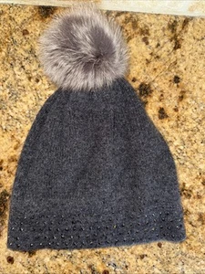 Cashmere Womens Grey Crystal Print Beanie KINROSS CASHMERE RRP $165 NWOT - Picture 1 of 2