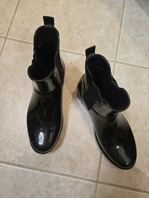 Botas de lluvia al tobillo negras Michael by Michael Kors talla 6 usadas  Foto 1 de 4