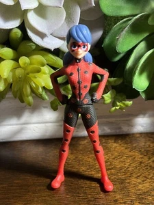 Miraculous Lady Surprise Kinder - Imagen 1 de 3
