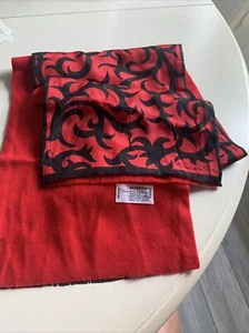 Vintage Oscar de la Renta Silk Scarf  Wool Lining About 10” X 51” Red & Black - Picture 1 of 11