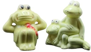 Set of 2 Frog Figurines – 10 cm Tall – Vintage & Collectible - Picture 1 of 5