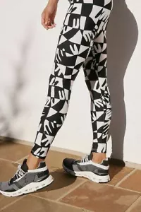 NUEVO CON ETIQUETAS Leggings Estampados Anthropologie Ani Figuras Blanco y Negro Talla S - Imagen 1 de 4