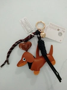 Handtaschenanhänger. Kunstleder Hund, Herz Anhänger, umwickelte Kordel - Bild 1 von 7