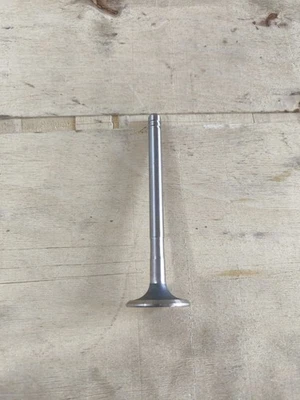 X-681 RMC Federal Mogul Exhaust Valve 6 Cyl. 1942 to 1954 218-230 Cu.In. - Image 1 of 4