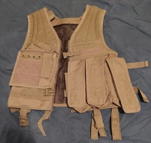 NWOT COYOTE TAN TACTICAL VEST CONDOR WITH MAG POUCHES - Picture 1 of 12