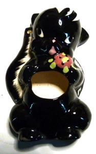 Vintage 50’s De Lee Art Skunk Wall Pocket Match Holder Ceramic De Stinker Cute - Picture 1 of 6