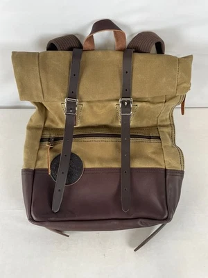 Mochila Duluth Pack Deluxe Roll Top Scout Pack, cáqui encerado - Imagem 1 de 3