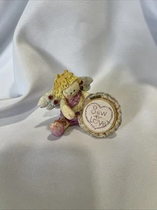 Figurina Cupido Carina come un bottone di Enesco "Sew-n-Love" - Foto 1 di 10