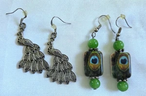 Peacock Bird Earrings Vibrant Beaded Silver Tone Fashion Jewelry 1.5" 2 Pair - Picture 1 of 5
