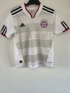 Bayern Munich 2010/11 Adidas Away Shirt (7-8 Years) Satisfactory Condition - Picture 1 of 8