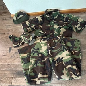 Full Set Of Men’s Cabela’s Hunting Camo Gear (coat,pants, Hat Gloves And Mask) L - Picture 1 of 9
