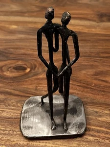 Skulptur Bronze Metall Deko Figuren Paar Liebe Herz - Bild 1 von 5