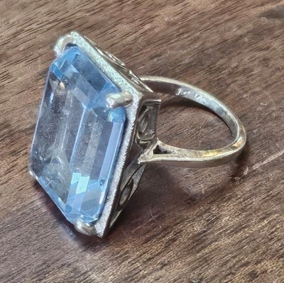 Vintage 14K white gold ring  large 70 carat blue clear stone , Spinel RI 1.72 - Image 1 of 4