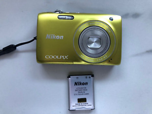 Nikon COOLPIX S3100 14.0 MP Digitalkamera 5x Zoom