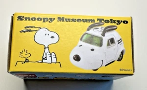 Snoopy Museum Tokyo exklusives Mini-Auto in Snoopy-Form - Prozentsatz für Hunde-Charity - Bild 1 von 11