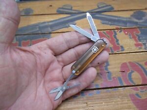 Victorinox Classic SD Swiss Army Knife 58mm Translucent Brown
