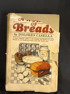 1966 A WORLD OF BREADS DOLORES CASELLA HARCOVER - Picture 1 of 7