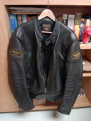 CHAQUETA DE CUERO NEGRA PARA HOMBRE VANSONS 48 Foto 1 de 4