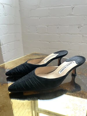 Винтажные туфли на каблуке Manolo Blahnik Kitten из черной замши🖤 - Изображение 1 из 4