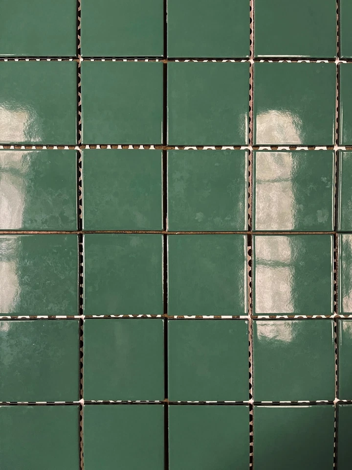 Green Glossy Wall Tile 3 7/8" x 3 7/8" 10 SQ FT Remodel Crafts Ceramic C# 552 - Image 1 of 1