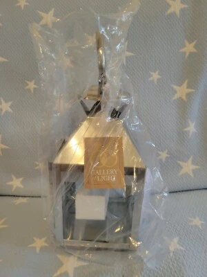 Linterna de vela pequeña de acero inoxidable estilo Manhattan de vidrio transparente Foto 1 de 4