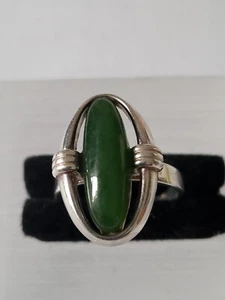 835er Silber Ring ovale Jade Meisterpunze SP Silberschmuck - Bild 1 von 7